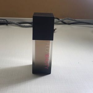 HudaBeauty Foundation